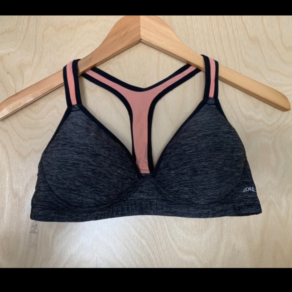 3/$15 Padded sports bra sz 36A